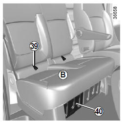 Renault Trafic. Niche 38 et trappe 40
