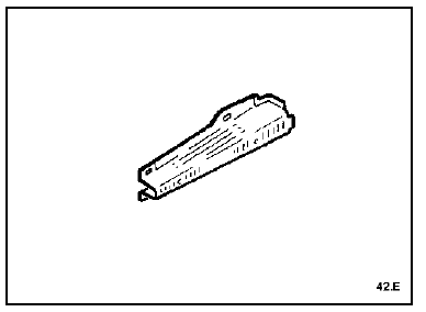 Renault Trafic. Renfort supérieur de côté d'auvent