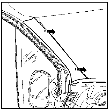 Renault Trafic. Garniture de montant de pare-brise