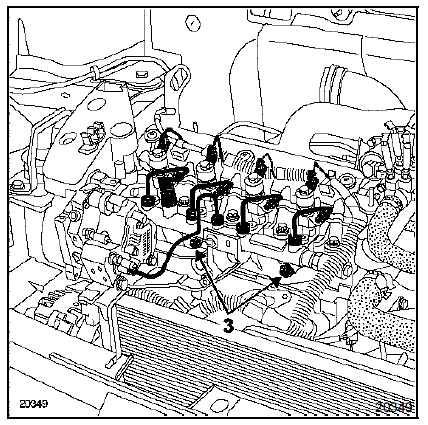 Renault Trafic. Repose de la rampe et des tuyaux haute pression