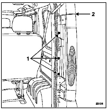 Renault Trafic. Feux arrière