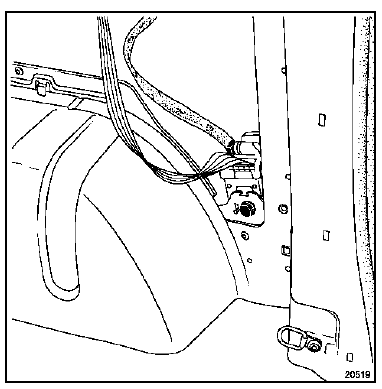 Renault Trafic. Prétensionneurs (enrouleurs pyrotechniques) arrière