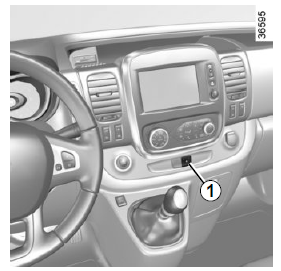 Le contacteur 1 commande simultanément