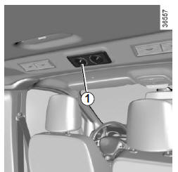 Lorsque le véhicule en est équipé, il dispose