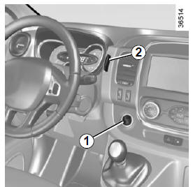 Le véhicule doit être à l'arrêt.