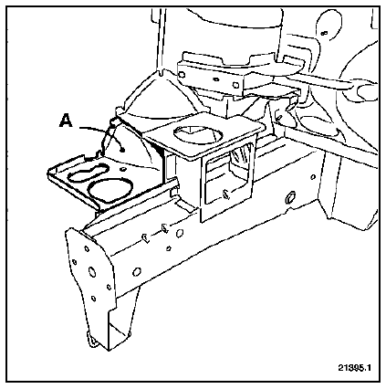 Renault Trafic. Remplacement partiel (côté droit seulement)