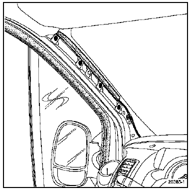 Débrancher le connecteur d'antenne.