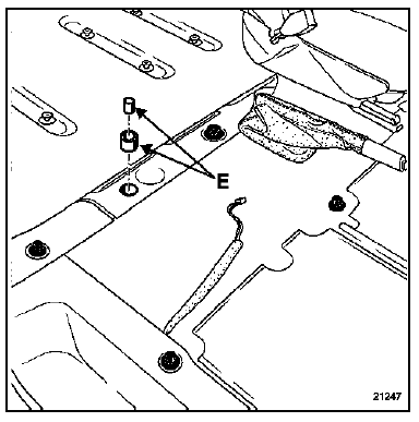 S'assurer de la présence des entretoises de mise à