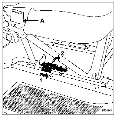 Déverrouiller les deux pènes (a), puis dégager les