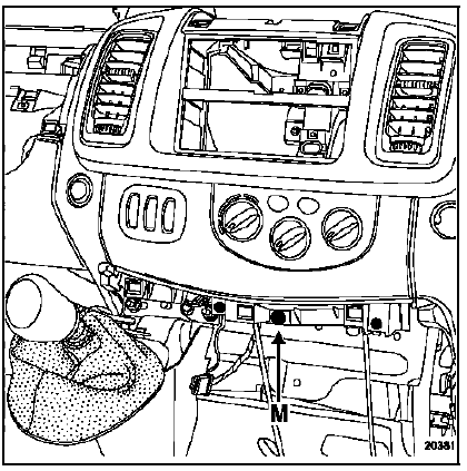Déposer la vis de fixation (m).