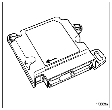 Serrer les vis en respectant le couple de 0,8 dan.M.